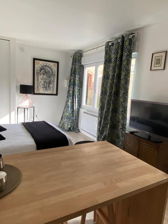 Studio Climatise Dans Un Ancien Domaine Viticole 蒙彼利埃 外观 照片